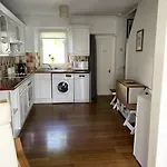 Burlington - Ulverston, District. Дом отдыха